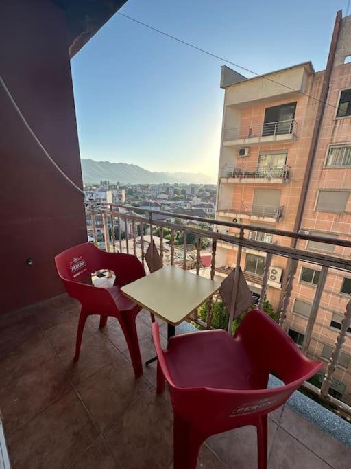 Sleepin Shkoder II Apartment Luaran gambar