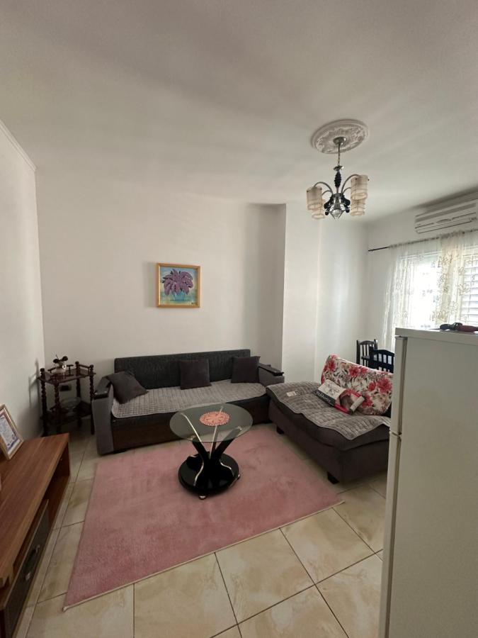 Sleepin Shkoder II Apartment Luaran gambar