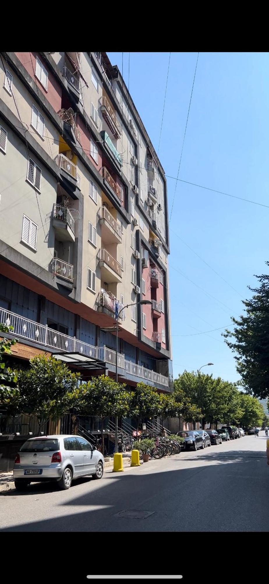 Sleepin Shkoder II Apartment Luaran gambar